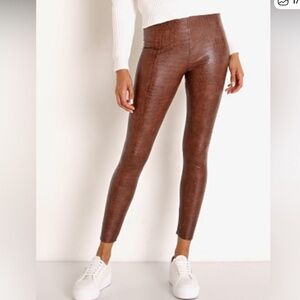 Commando Croc-Embossed Faux Leather Leggings